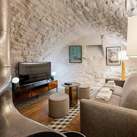 Apartament Typical Parisian In Le Marais#4 Pers
