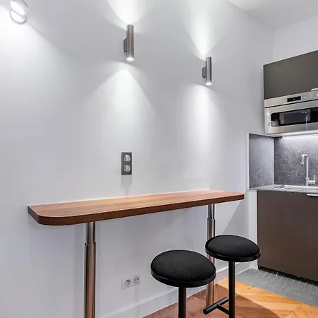 Apartment Typical Parisian In Le Marais#4 Pers Paris